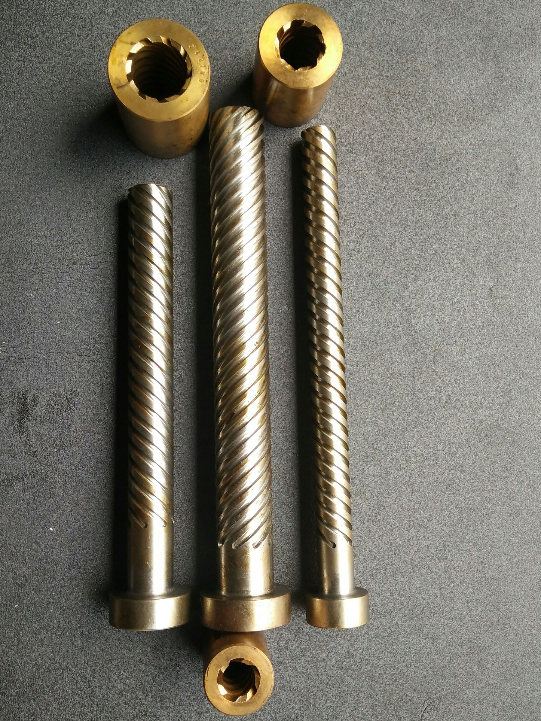 螺紋螺桿模具退牙器首福選來牌螺桿 大導(dǎo)螺紋模具退牙器首福選來牌螺桿 螺紋模具退牙器首福選來牌來復(fù)螺桿