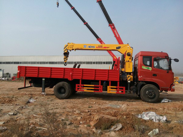 東風天錦單橋自卸隨車吊6.3噸8噸隨車吊配置 東風天錦單橋隨車吊