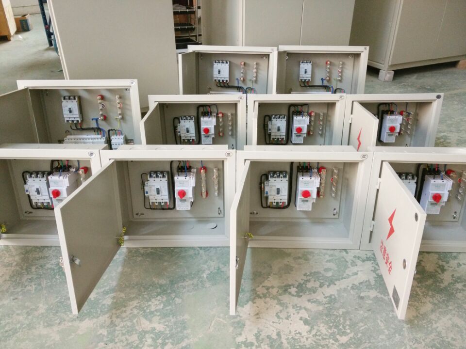 供應(yīng)XL建筑工地臨時用配電箱超值*