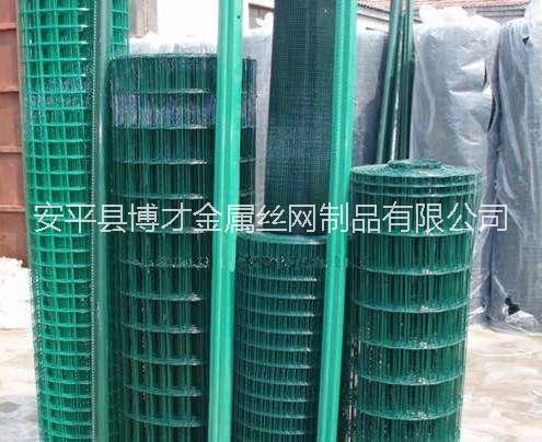 吉林鐵絲網生產廠家、吉林鐵絲圍欄網批發(fā)、養(yǎng)殖圈地鐵絲網價格