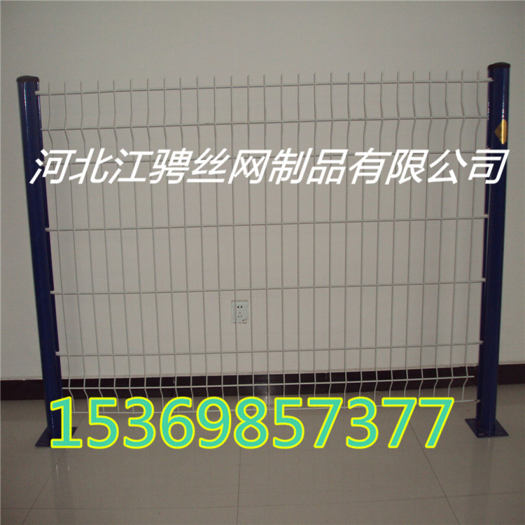 雙邊絲護(hù)欄網(wǎng) 公路道路護(hù)欄網(wǎng) 廠家直銷 質(zhì)優(yōu)價(jià)廉 歡迎致電