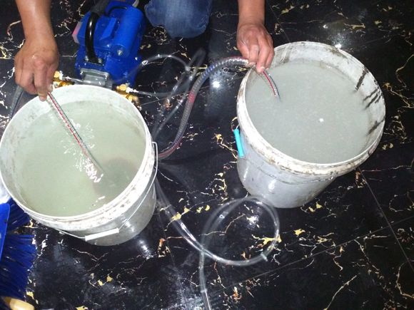 高壓注漿堵漏材料 雙液型水固化注漿材料修復(fù)聚氨酯注漿失敗免砸磚堵漏