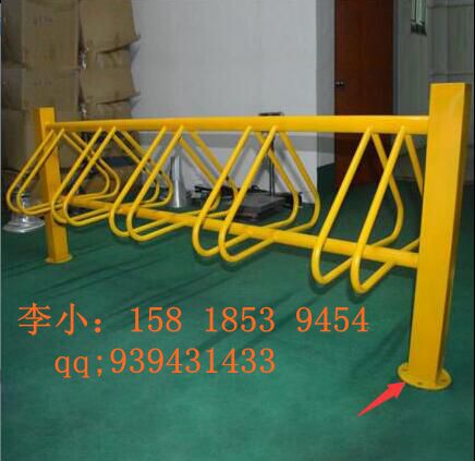 深圳某工廠停車場的一大亮點(diǎn)停車架