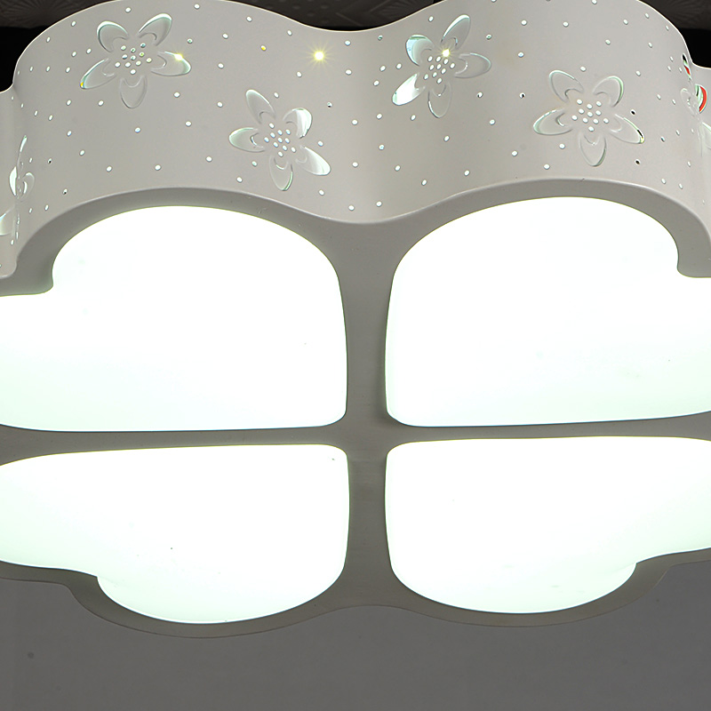 創(chuàng)意藝術(shù)吸頂燈四葉草花型亞克力led燈具