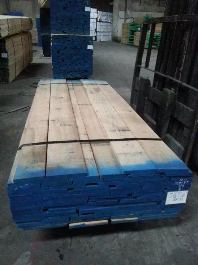 大量批發(fā)優(yōu)質(zhì)紅橡家具材，工藝品，門衣柜等