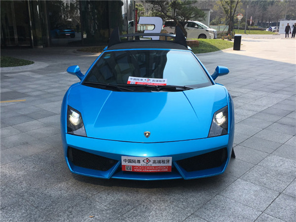 上海租蘭博基尼小牛多少錢 上海豪車租賃 小牛自駕租車