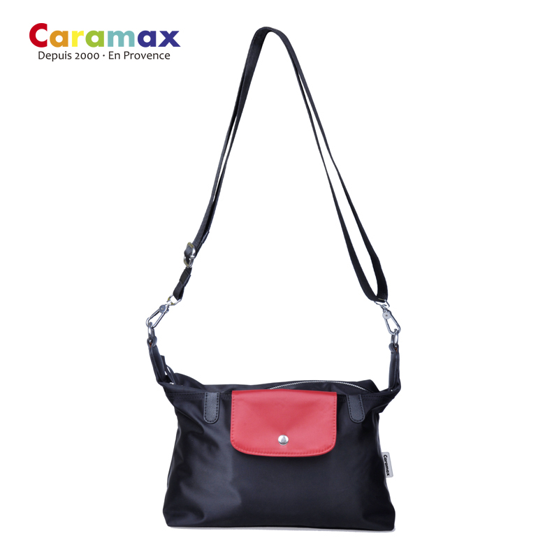 廠家直銷*尼龍旅行休閑單肩包8111b   挎包批發(fā)價格 旅行包批發(fā)