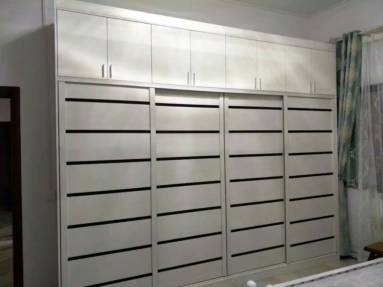 整體衣柜定制   展示柜定制