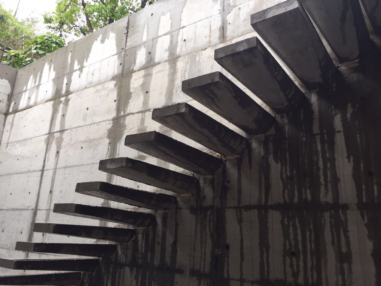 鮑氏改造復(fù)式樓倒水泥樓板的優(yōu)勢