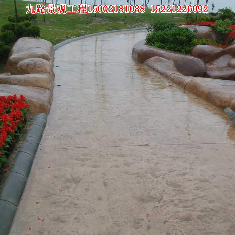 彩色壓花地面 水泥壓花地面 藝術(shù)壓花地面 壓花路面 混凝土壓花 彩色混凝土壓花