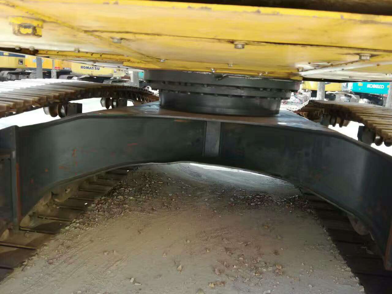 二手小松210-8挖掘機-上海金誠