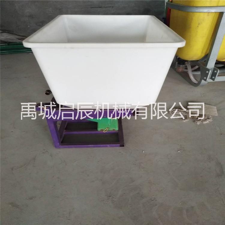 小型拖拉機帶前置電動撒肥機施肥器 CDR200 電動撒肥機