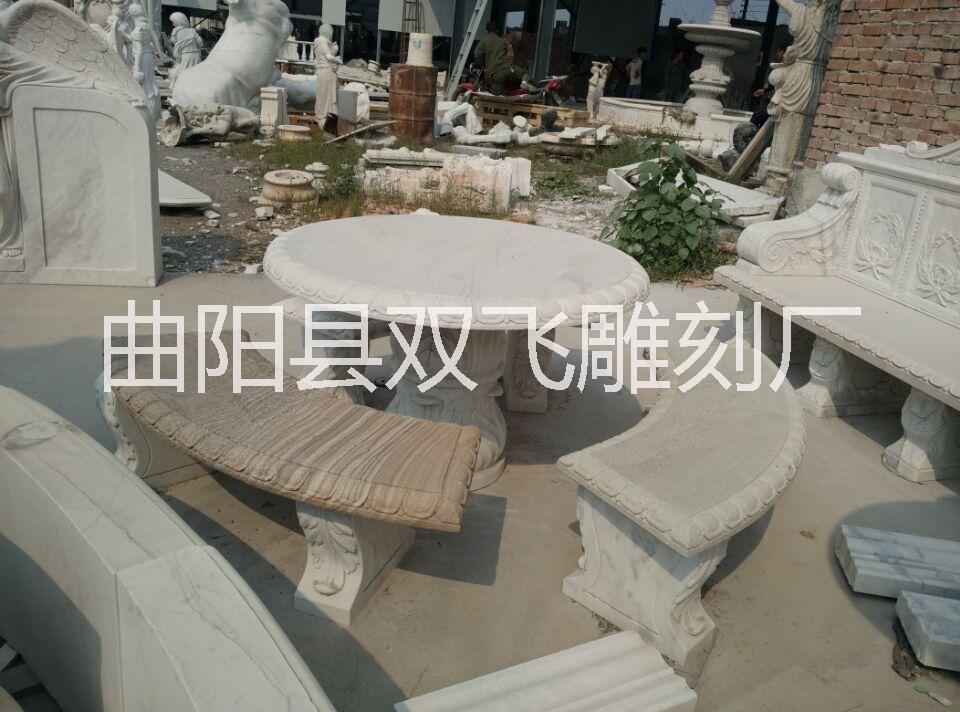 廠家供應(yīng) 現(xiàn)貨湖南白人物歐式桌椅 大理石桌椅批發(fā) 園林建筑雕塑