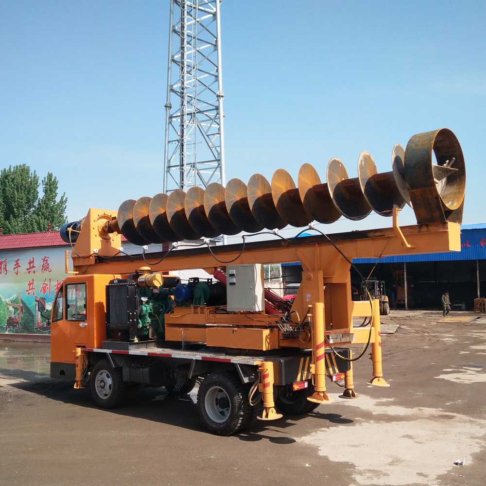 昌晟出售各種型號(hào),地基打樁機(jī) 建筑打樁機(jī),長螺旋打樁機(jī)