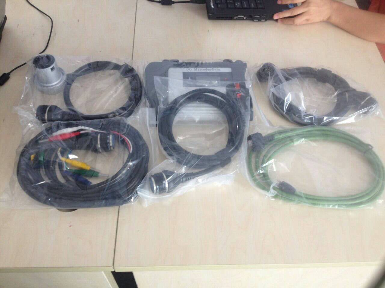 供應(yīng)奔馳C4原廠汽車檢測(cè)儀奔馳編程診斷電腦