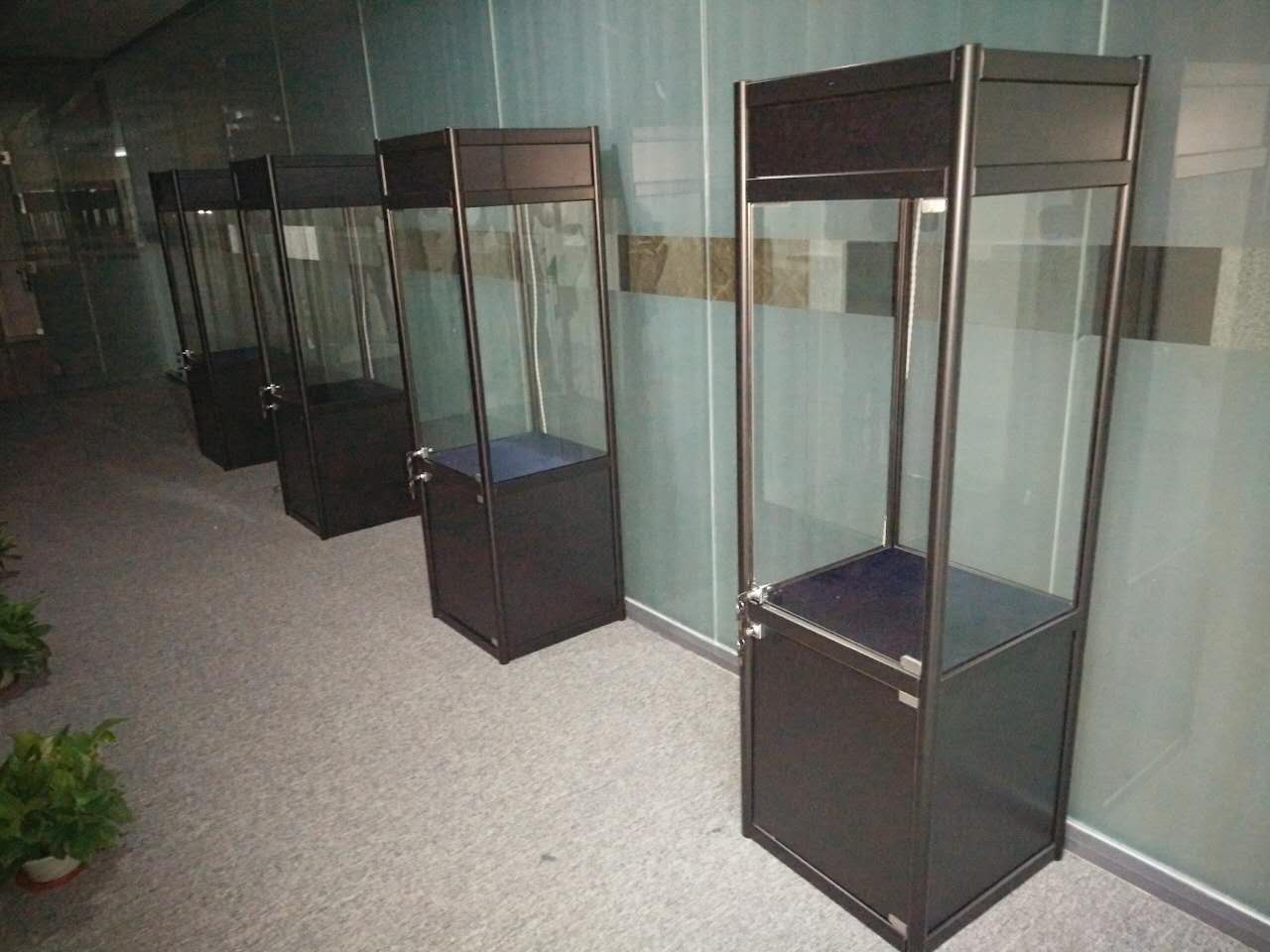 廠家直銷玻璃亞克力展柜、玻璃亞克力展柜供應(yīng)商、玻璃亞克力展柜廠家
