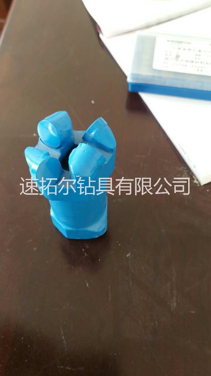 安徽鉆頭生產(chǎn)廠家出口煤礦*43號復(fù)合片鉆頭批發(fā)價格