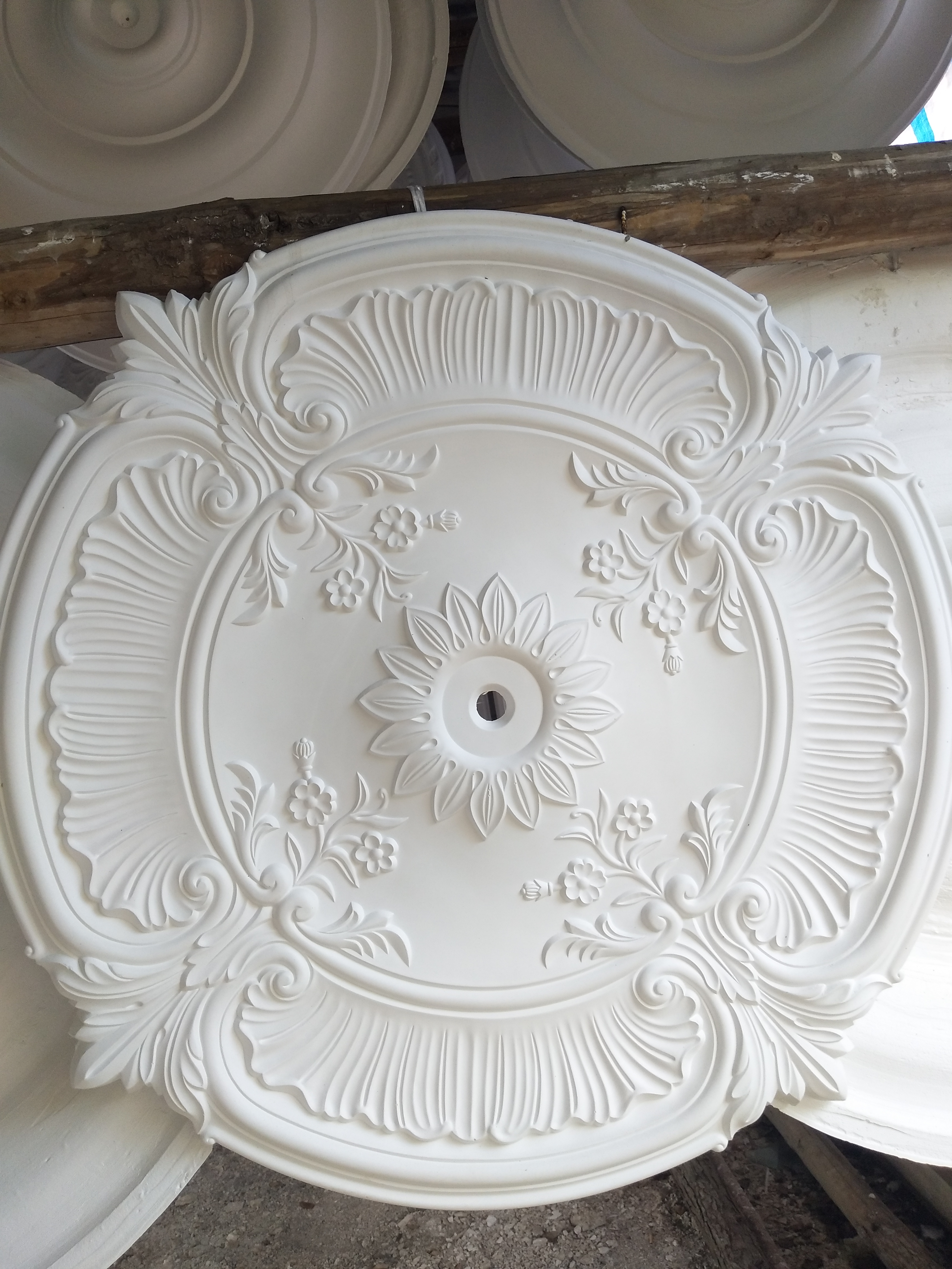 歐式燈盤 環(huán)保石膏線 *石膏線廠家