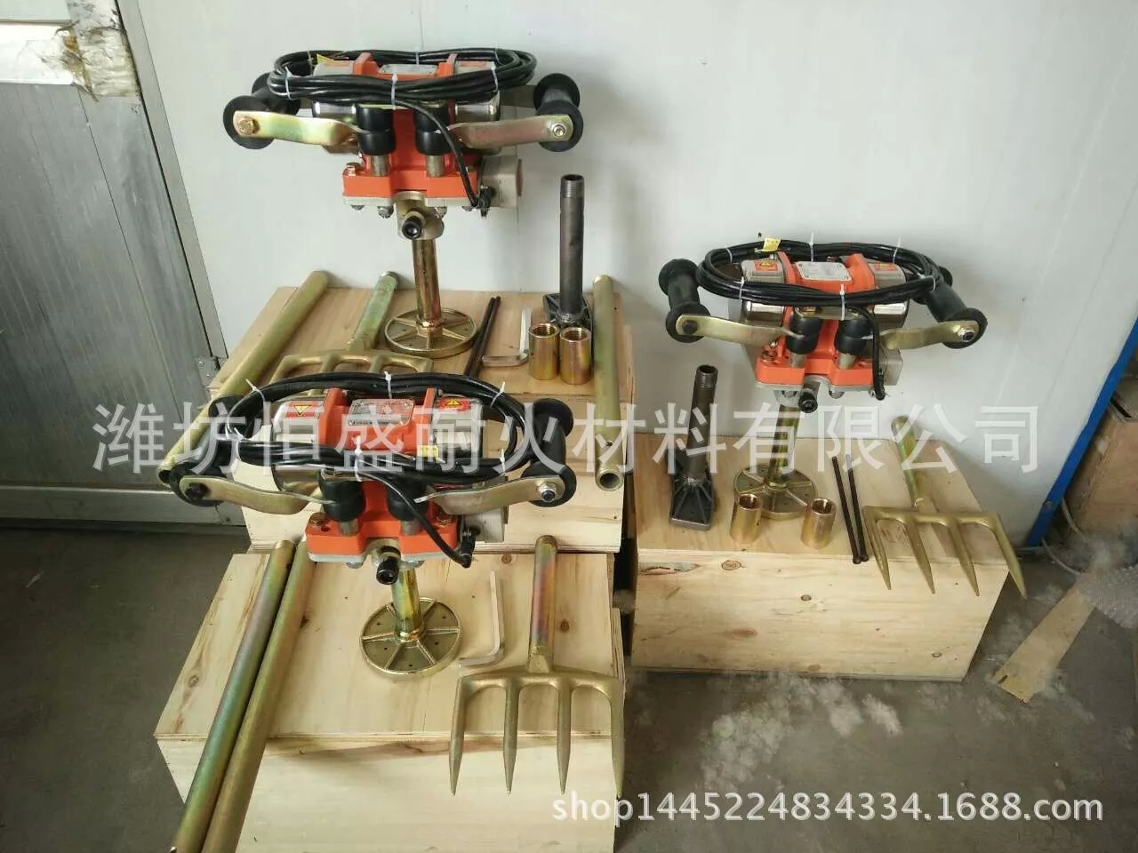 供應(yīng)搗固機(jī)、電動(dòng)打爐工具、筑爐機(jī)生產(chǎn)商、優(yōu)質(zhì)電動(dòng)筑爐機(jī)