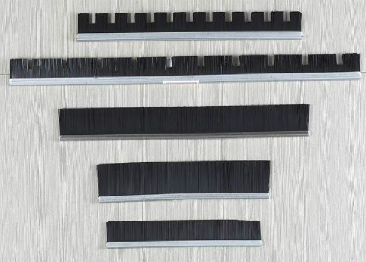 河北磚機(jī)條刷加工廠@各式耐磨毛刷@條刷@磚機(jī)條刷