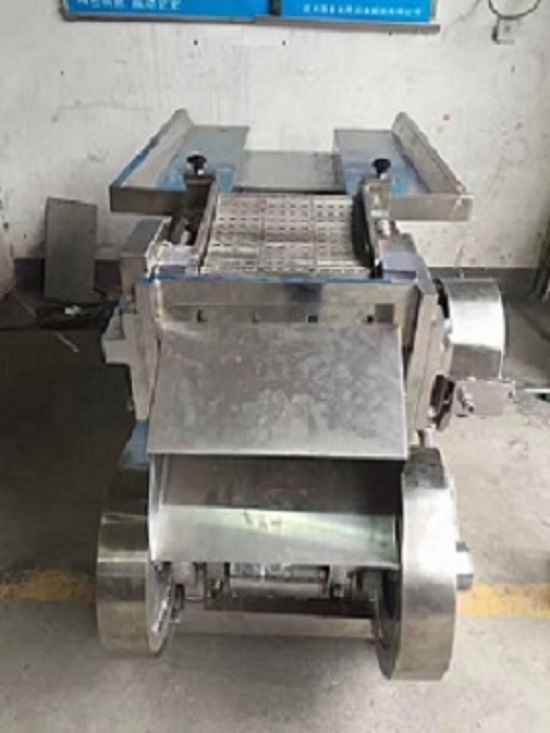 QJBC-300C剁刀式切藥機(jī)（金屬履帶切裁機(jī)）