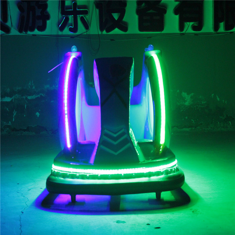 2017新品炫酷風(fēng)火輪戰(zhàn)車(chē)蝸牛碰碰車(chē) 帶彩燈 加厚防撞條廠家直銷(xiāo)