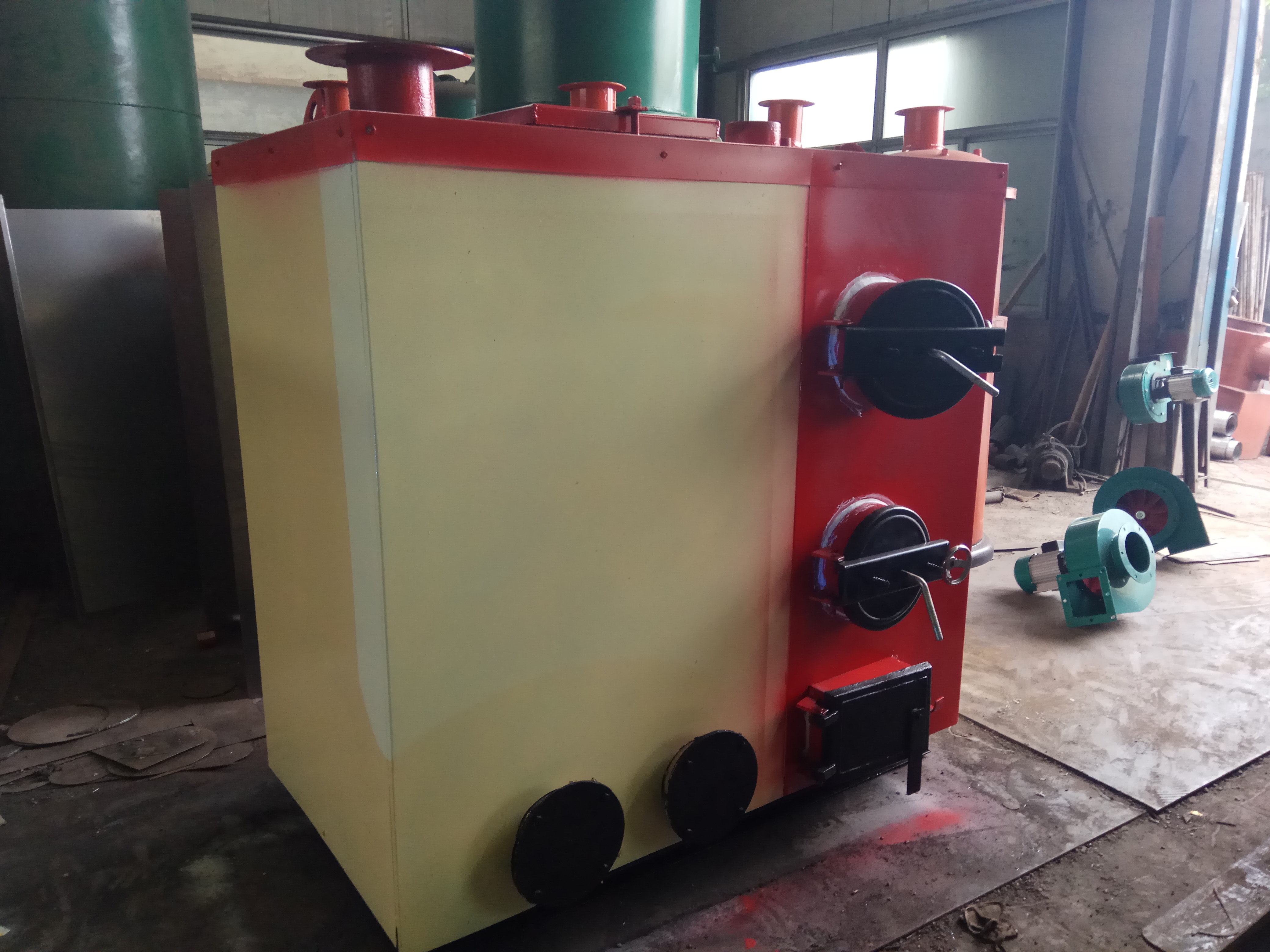 采暖鍋爐  數(shù)控供暖洗浴鍋爐