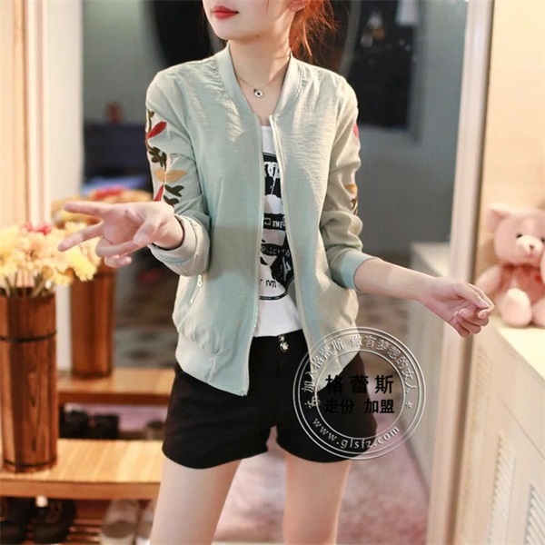 芝麻e柜品牌折扣女裝加盟品牌服裝