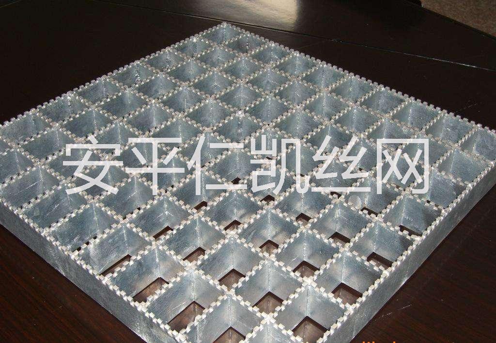 廠家直銷齒形鋼格板 防滑鋼格板 可加工定做