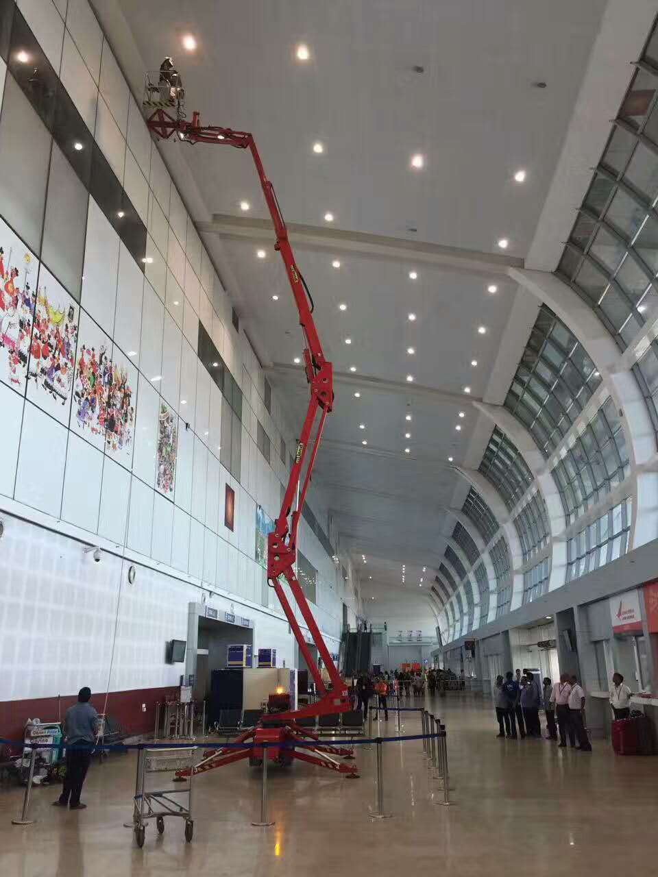 供應(yīng)吉林濟(jì)成曲臂折臂升降機(jī)SJY-10電動升降機(jī)