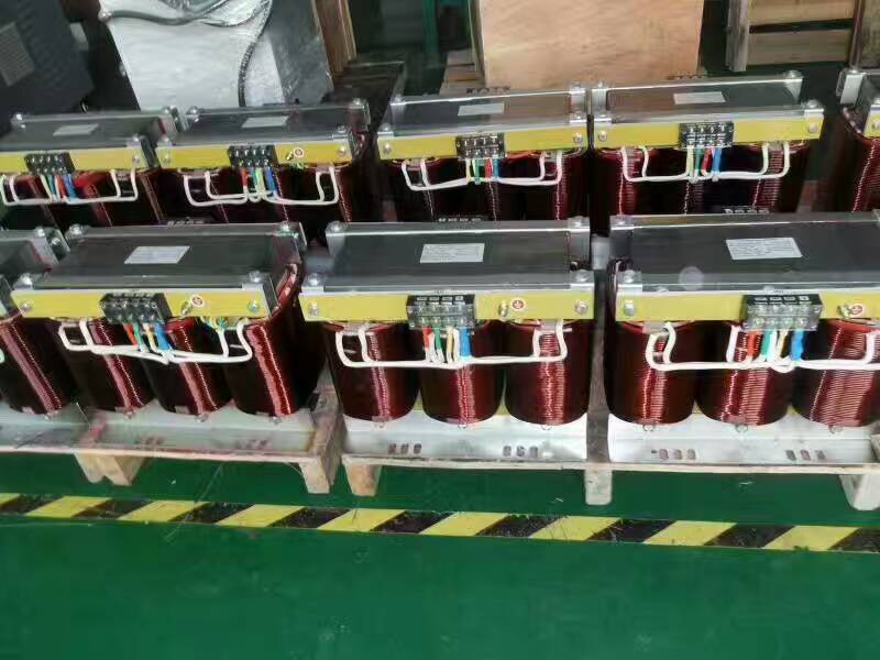 供應(yīng)光伏發(fā)動(dòng)機(jī)三相隔離變壓器 廠家直銷 變壓器廠家