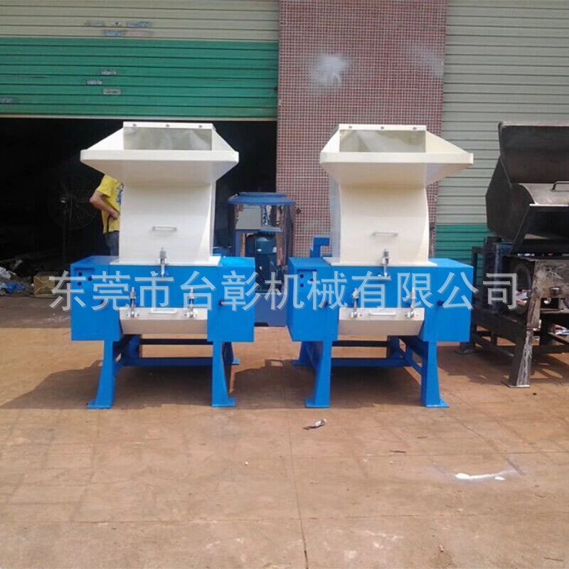 湖南破碎機(jī)價(jià)格，錘式臥式*粉碎機(jī)廠家，雙軸破碎機(jī)種類—臺彰機(jī)械