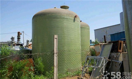 山東20立方立式玻璃鋼儲罐出售