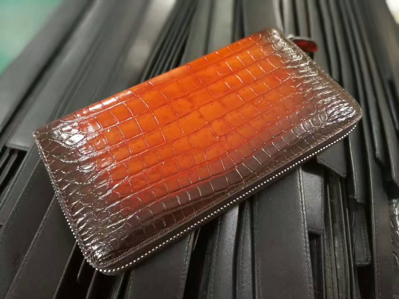 鱷魚皮單拉包 上海鱷魚皮單拉包 上海鱷魚皮單拉錢包
