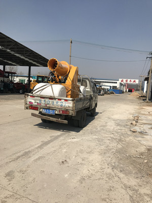 山東 工地降塵設(shè)備霧炮器移動(dòng)水炮射霧機(jī)廠家報(bào)價(jià)