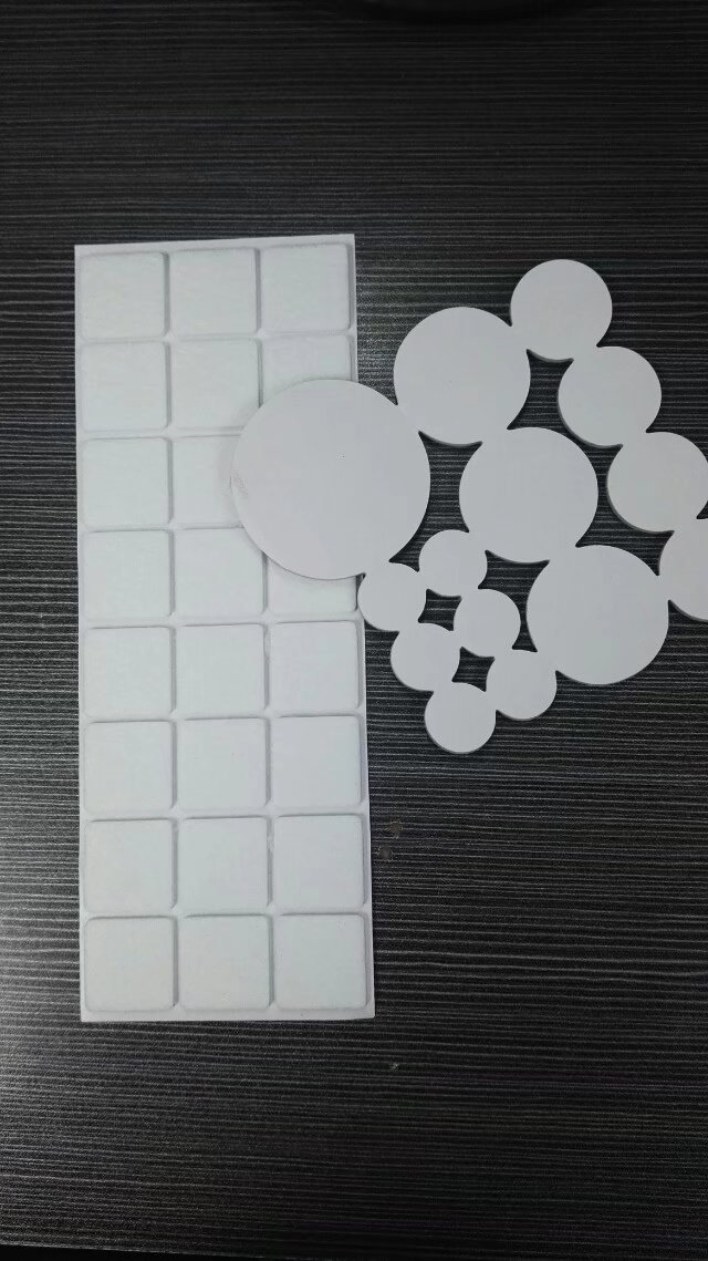 毛氈腳墊自動(dòng)沖壓裁切設(shè)備廣東大威專業(yè)自動(dòng)化設(shè)備廠自動(dòng)送料裁切收料