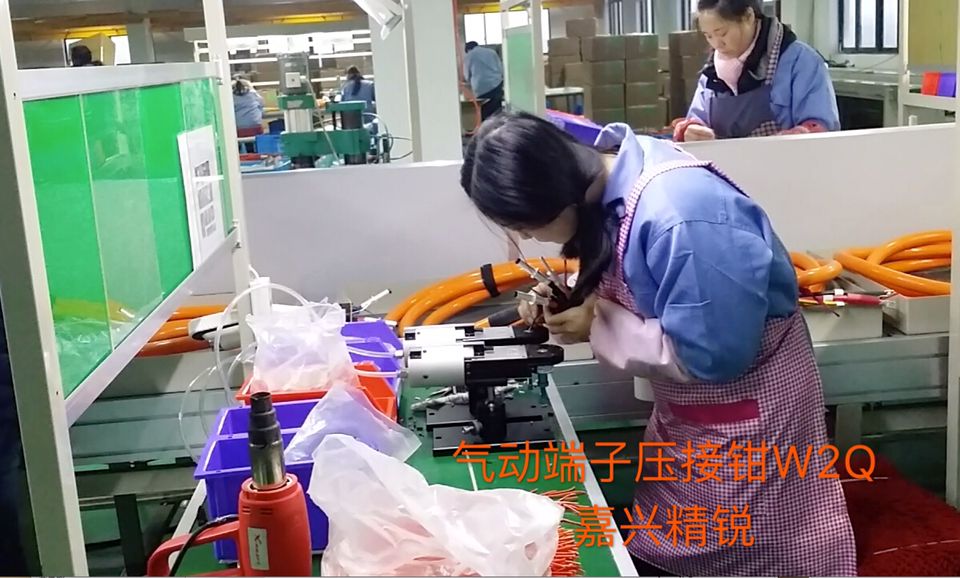 TS系列新能源線束端子壓接機(jī) 新能源線束端子壓接TS－02