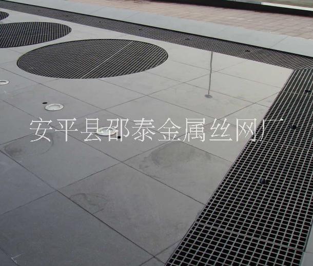 成都現(xiàn)貨供應(yīng)雨水篦子|鍍鋅排水溝蓋板格柵|馬路排水雨水篦子重型