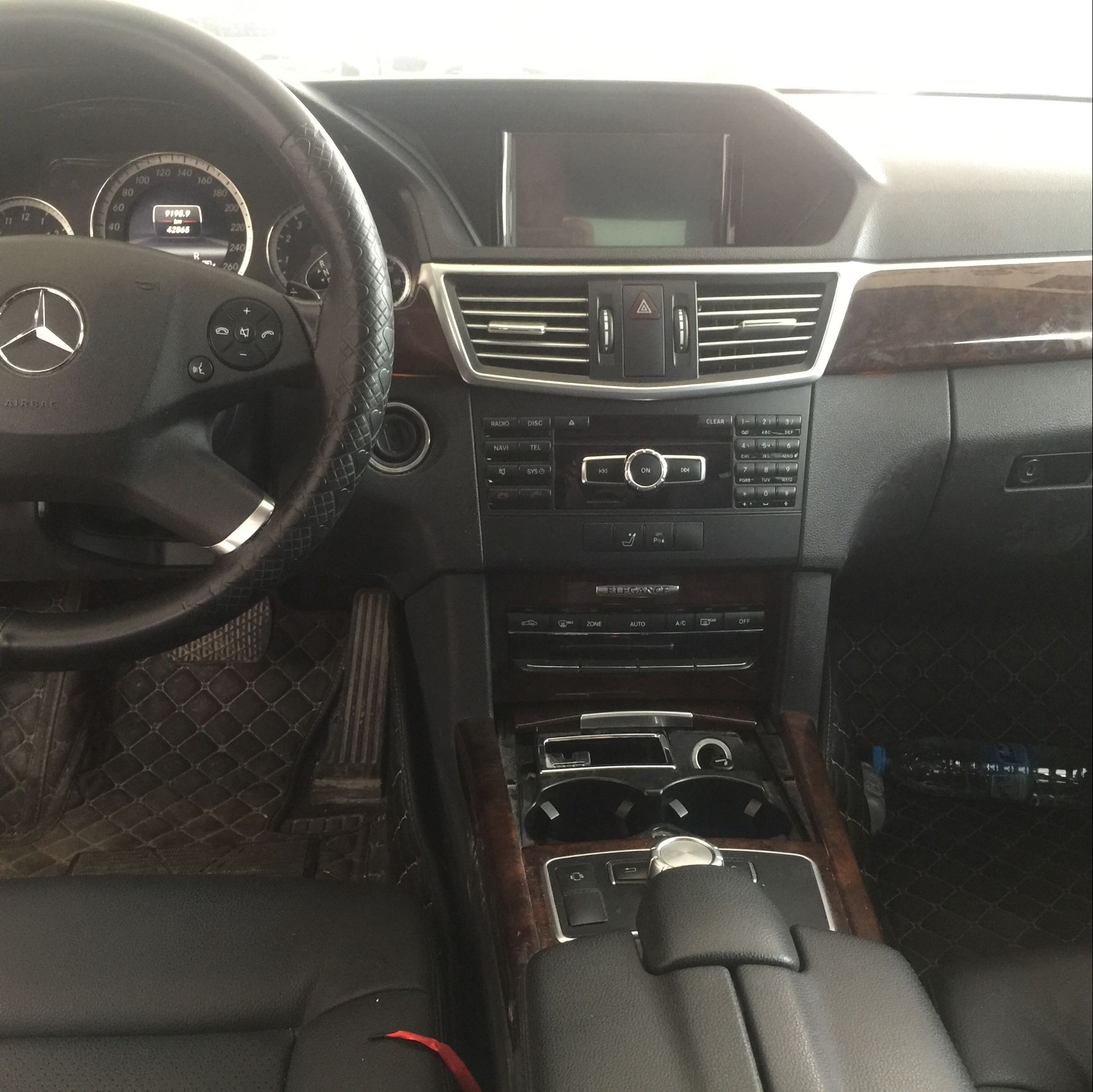 奔馳E260二手車報價@奔馳二手車哪里買@奔馳二手車行在哪里