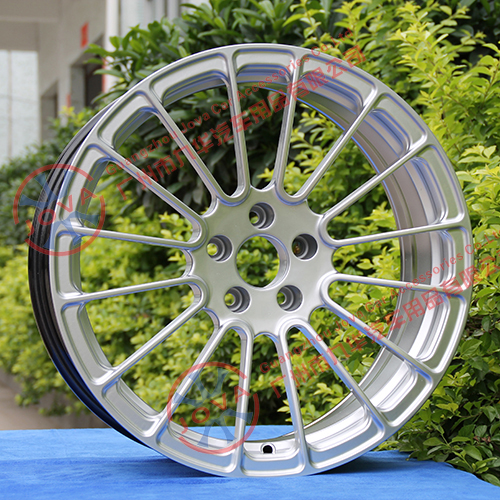 18寸汽車改裝輪轂