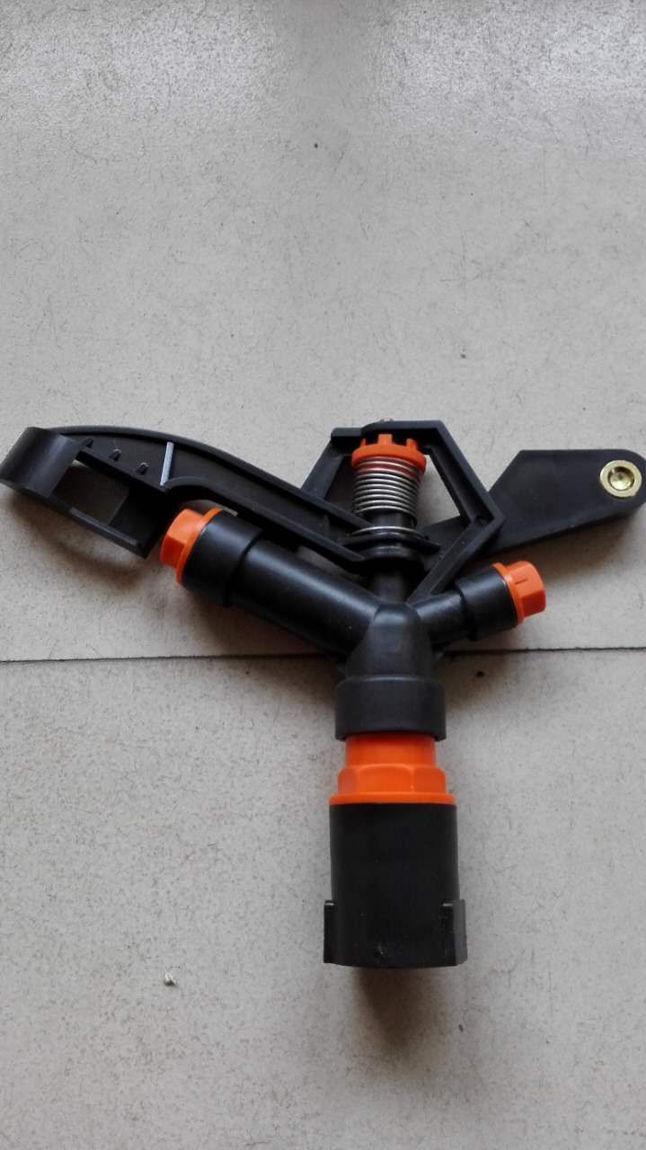 石家莊供應(yīng)園林搖臂噴頭塑料噴頭草坪噴淋綠化噴淋 石家莊供應(yīng)園林搖臂噴頭噴頭價格