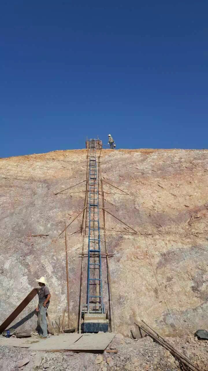 河南明工建筑爬山虎、爬山虎上料機，產品齊全