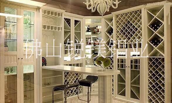 公司專業(yè)生產(chǎn)、全鋁家具鋁材