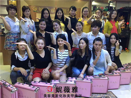 學(xué)紋繡有前途嗎？深圳妮薇雅學(xué)紋眉紋繡培訓(xùn)班  ?