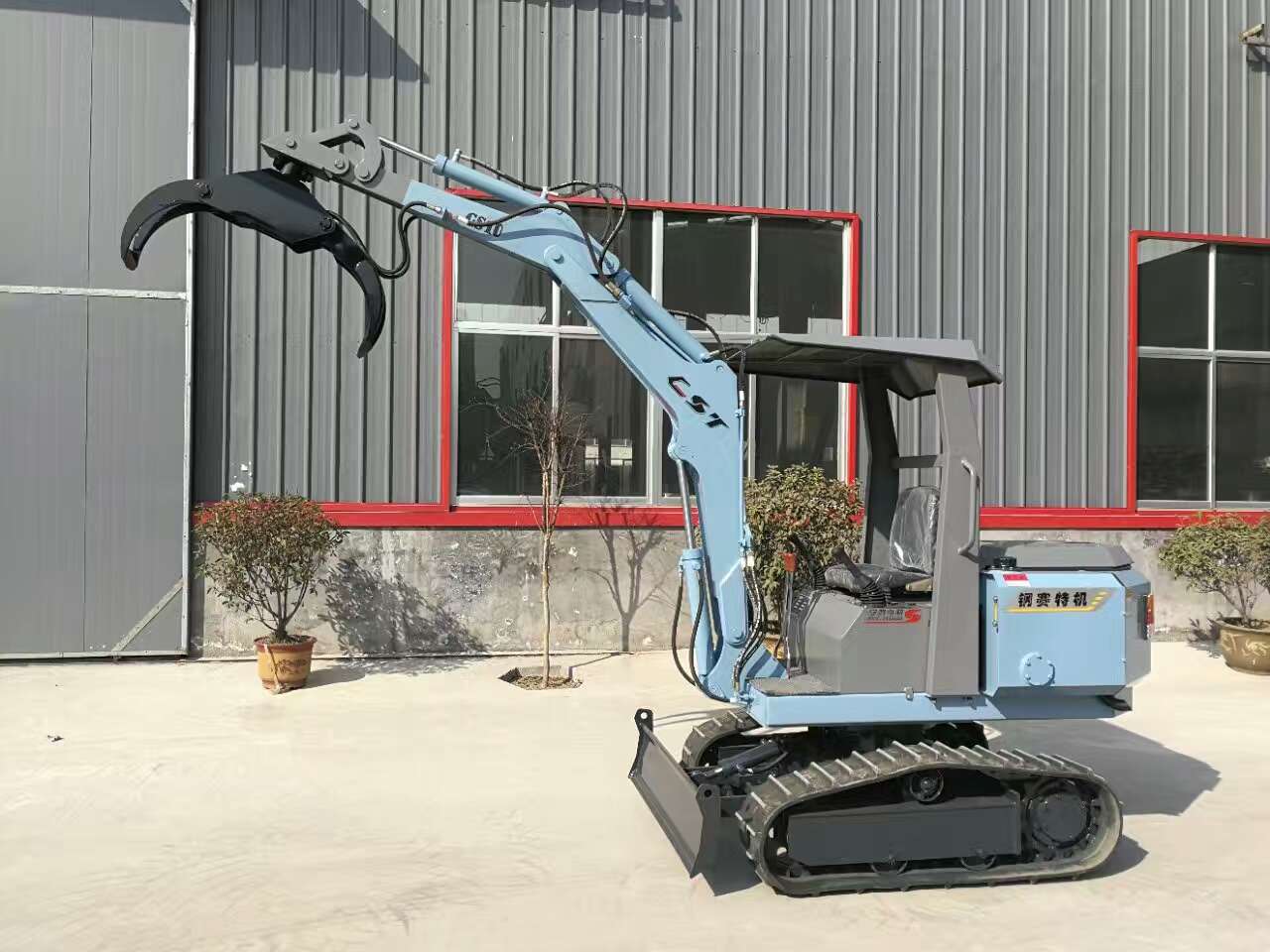 泰安鋼賽農(nóng)用小型挖掘機(jī) 經(jīng)濟(jì)適用的小挖機(jī) 室內(nèi)小挖機(jī) 農(nóng)業(yè)大棚挖掘機(jī)