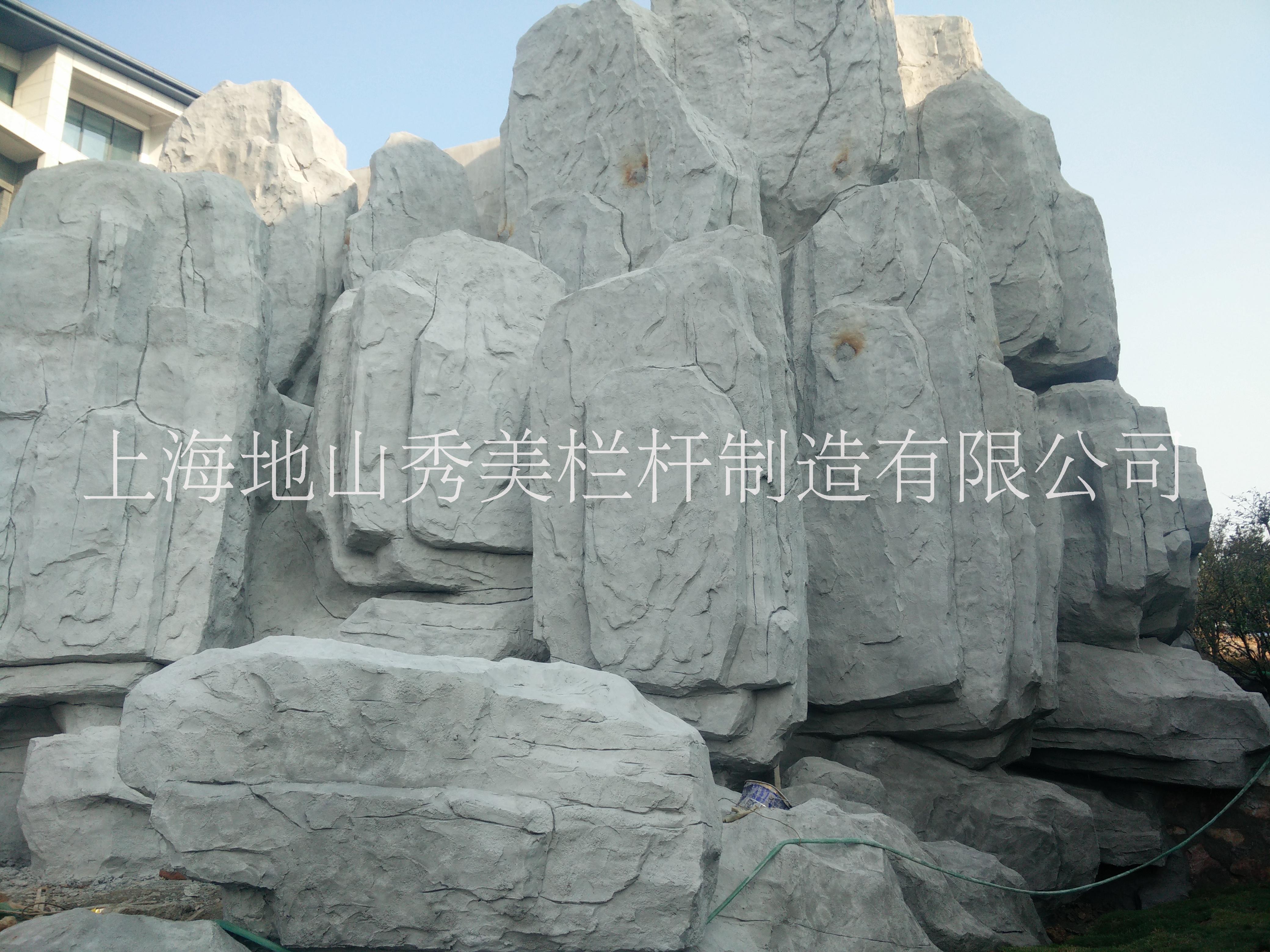 上海水泥仿木仿古假山?jīng)鐾し聵錁妒┕?  title=