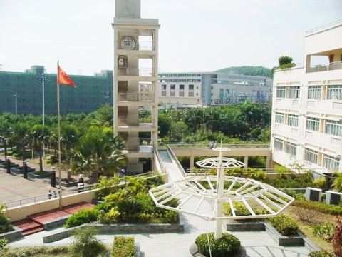 供應(yīng)深圳學(xué)校綠化、深圳學(xué)校綠化電話、深圳學(xué)校綠化價(jià)格