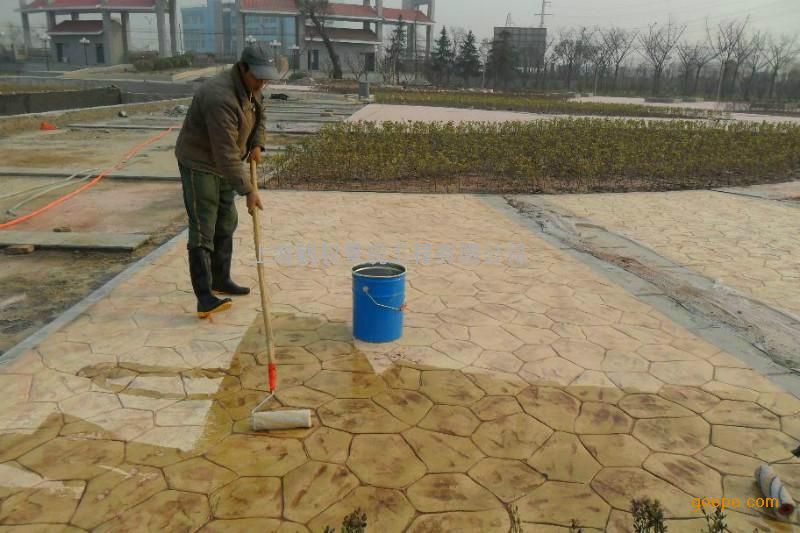 彩色壓模地坪--上海路羿地坪廠家