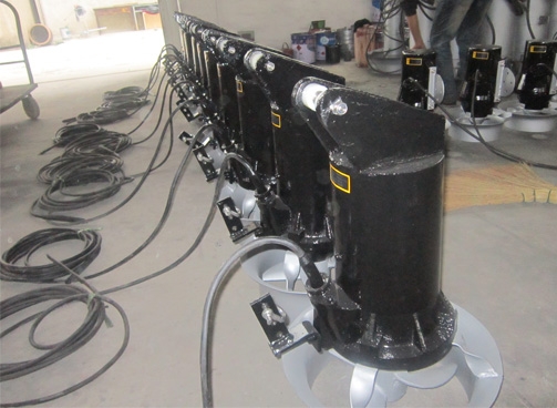 QJB潛水?dāng)嚢铏C(jī)0.37/6-220/3-960