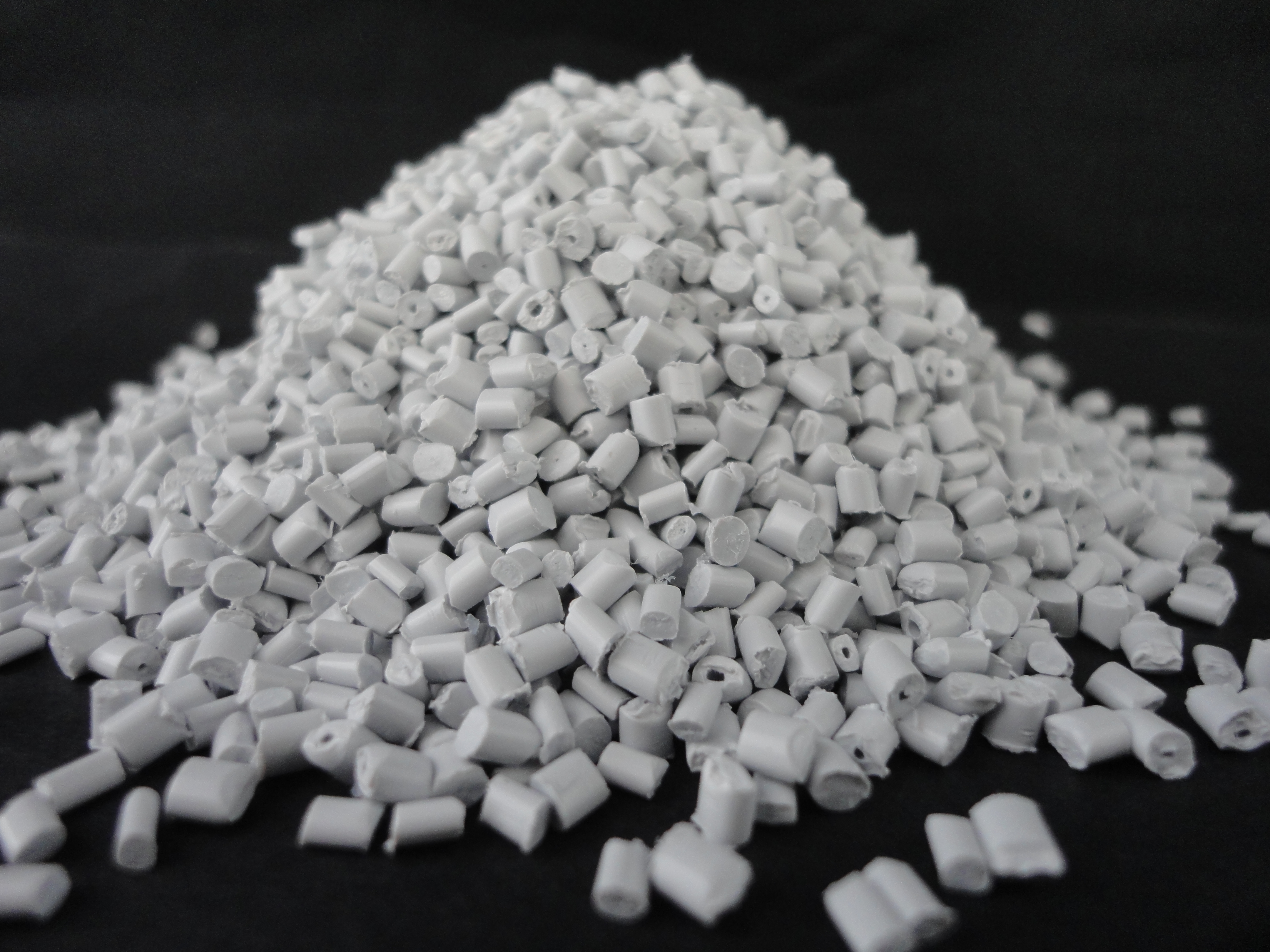 液化鈦PET/PP/PA母粒